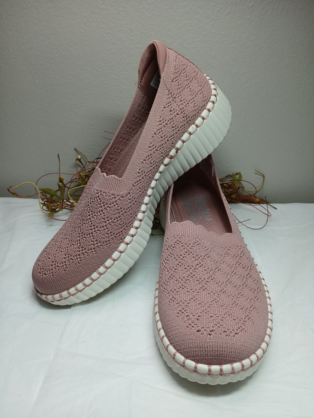 Skechers Slip-On Knit Flats in Dusty Rose with White Sole Air Cooled Memory Foam